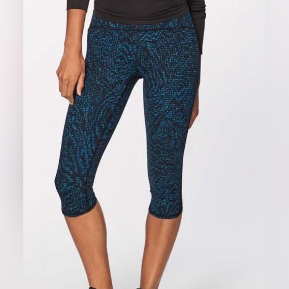Lululemon Train Times Crop (17").